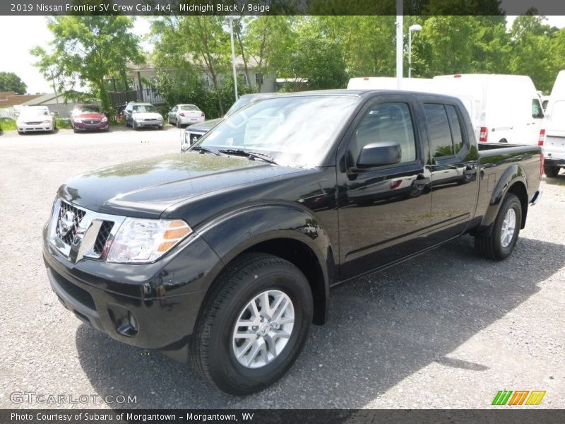 Front 3/4 View of 2019 Frontier SV Crew Cab 4x4