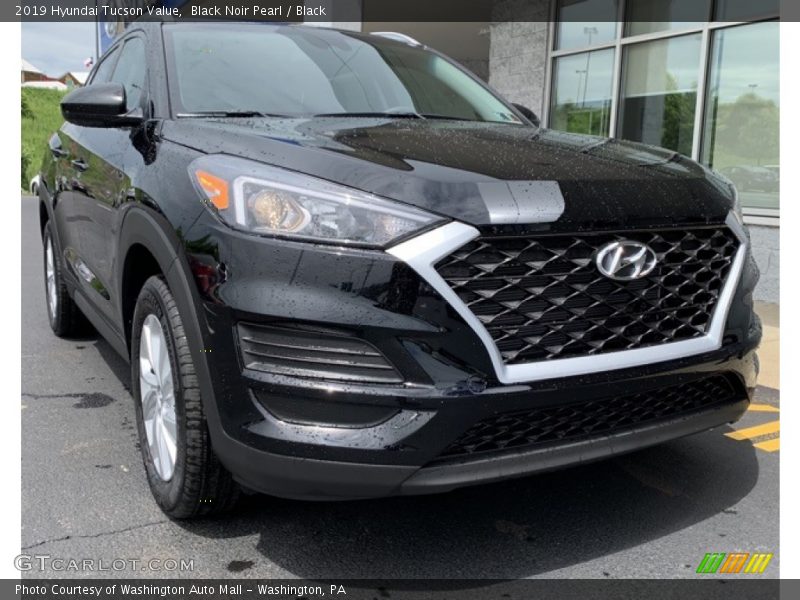 Black Noir Pearl / Black 2019 Hyundai Tucson Value