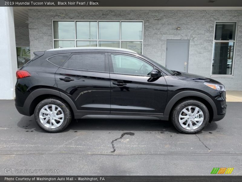Black Noir Pearl / Black 2019 Hyundai Tucson Value