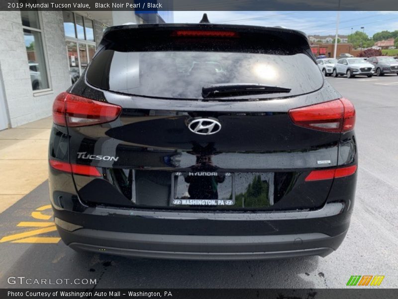 Black Noir Pearl / Black 2019 Hyundai Tucson Value