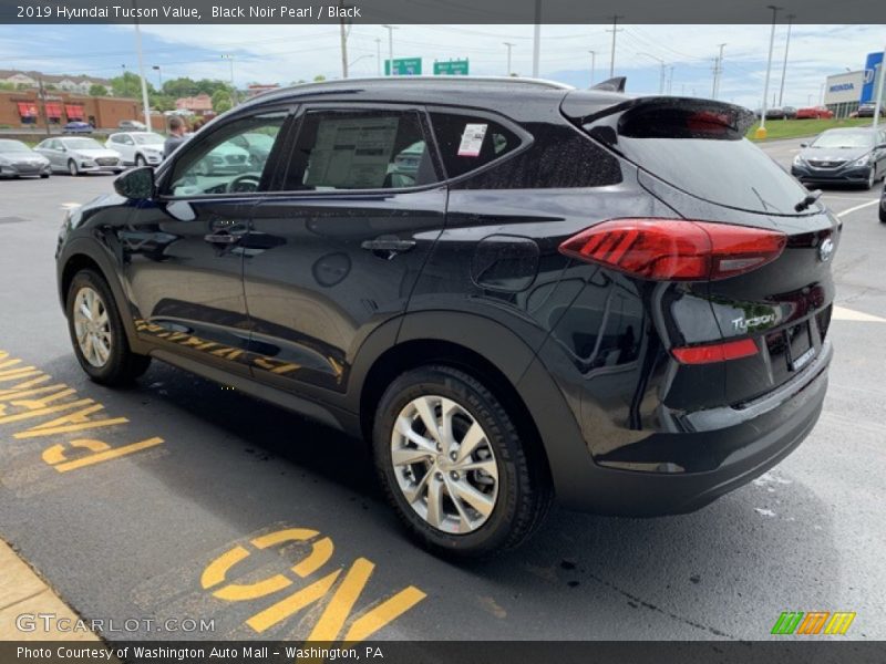Black Noir Pearl / Black 2019 Hyundai Tucson Value
