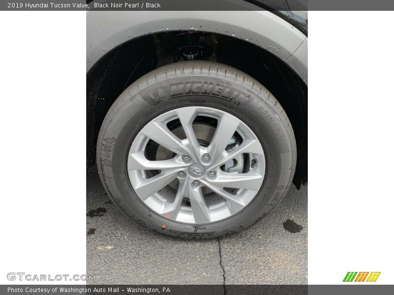 Black Noir Pearl / Black 2019 Hyundai Tucson Value