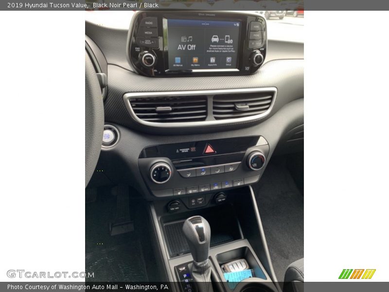 Black Noir Pearl / Black 2019 Hyundai Tucson Value
