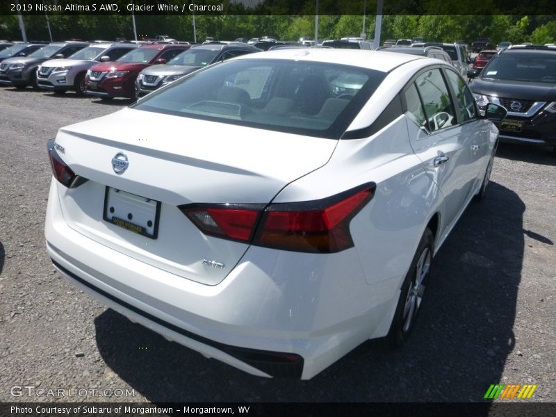 Glacier White / Charcoal 2019 Nissan Altima S AWD