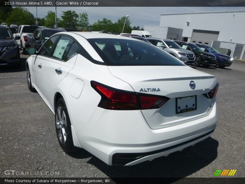 Glacier White / Charcoal 2019 Nissan Altima S AWD
