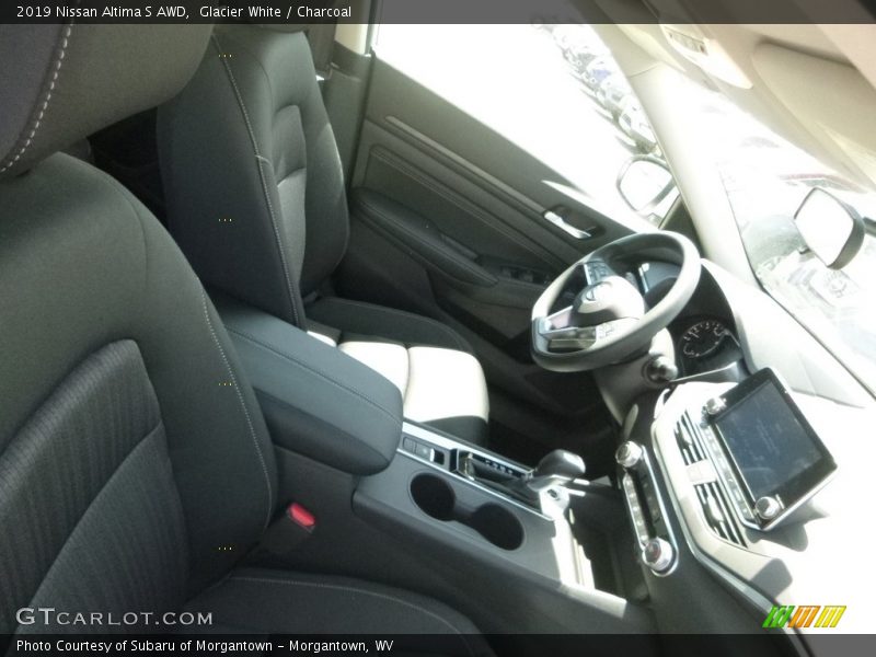 Glacier White / Charcoal 2019 Nissan Altima S AWD