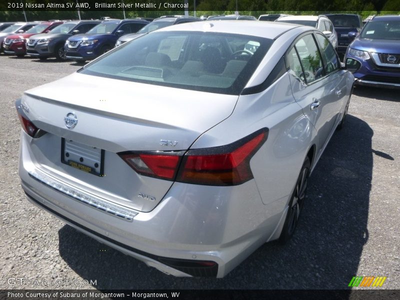 Brilliant Silver Metallic / Charcoal 2019 Nissan Altima SV AWD