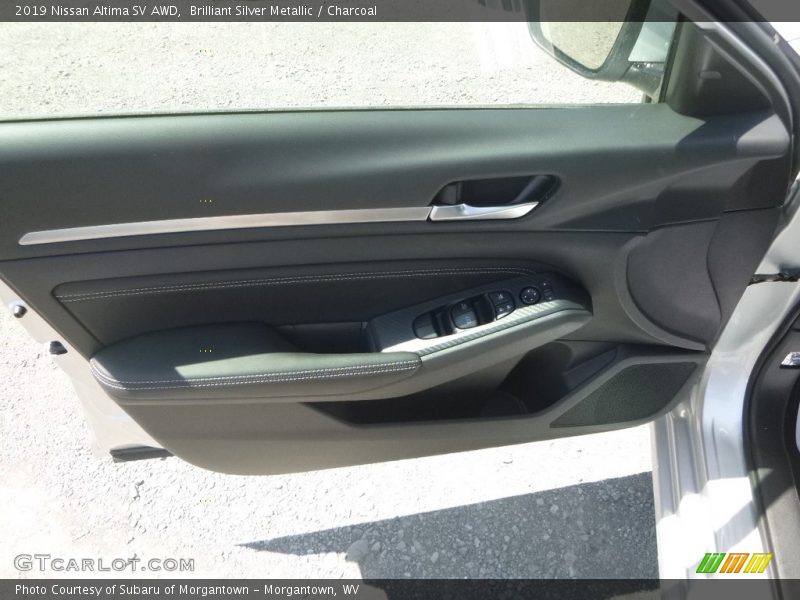 Brilliant Silver Metallic / Charcoal 2019 Nissan Altima SV AWD