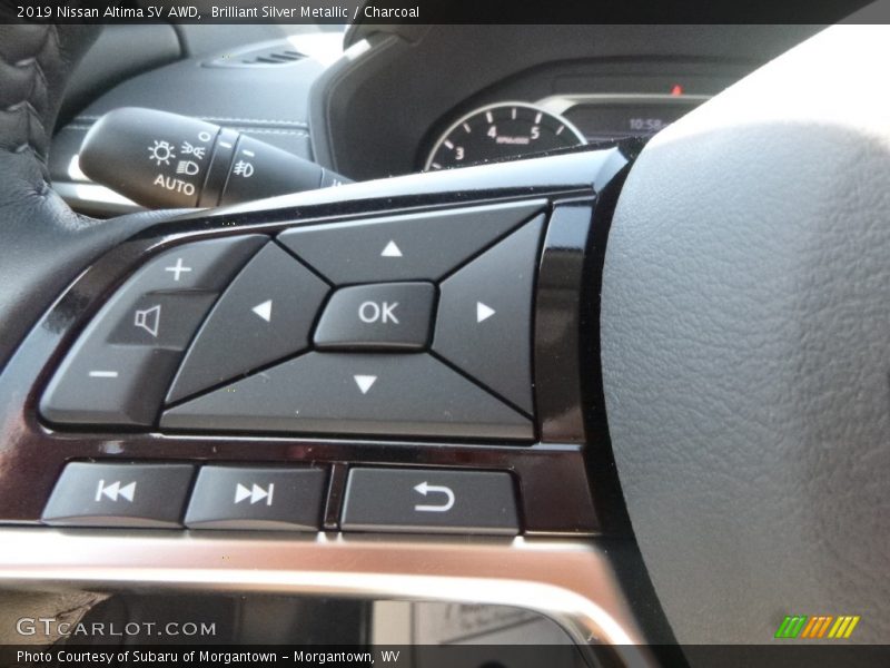 Brilliant Silver Metallic / Charcoal 2019 Nissan Altima SV AWD