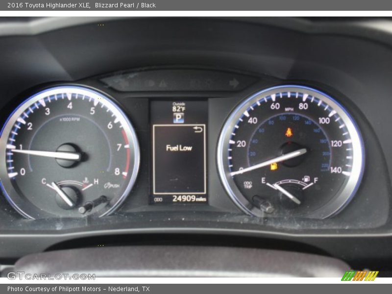 Blizzard Pearl / Black 2016 Toyota Highlander XLE