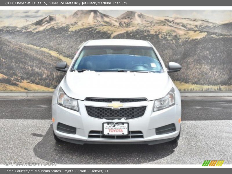 Silver Ice Metallic / Jet Black/Medium Titanium 2014 Chevrolet Cruze LS