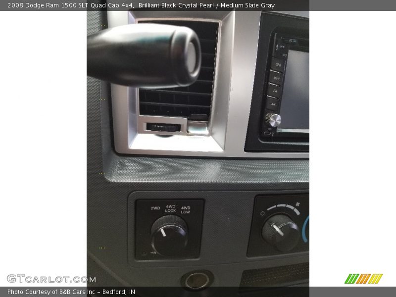 Brilliant Black Crystal Pearl / Medium Slate Gray 2008 Dodge Ram 1500 SLT Quad Cab 4x4