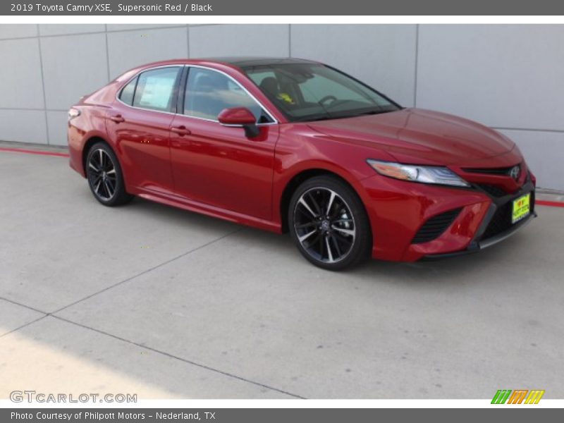Supersonic Red / Black 2019 Toyota Camry XSE