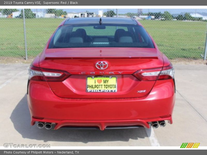 Supersonic Red / Black 2019 Toyota Camry XSE