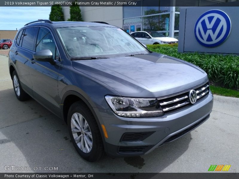 Platinum Gray Metallic / Storm Gray 2019 Volkswagen Tiguan SE 4MOTION