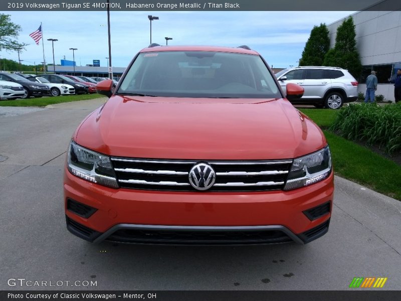 Habanero Orange Metallic / Titan Black 2019 Volkswagen Tiguan SE 4MOTION