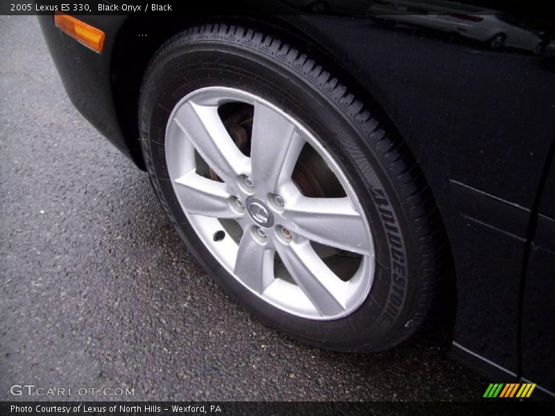 Black Onyx / Black 2005 Lexus ES 330