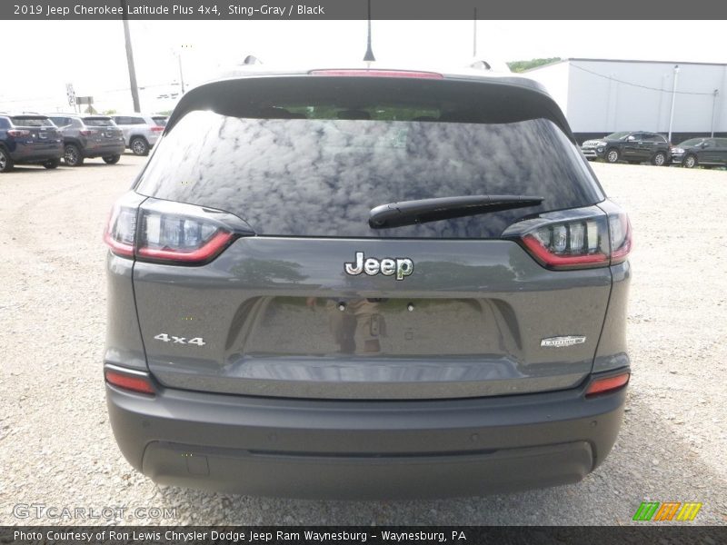 Sting-Gray / Black 2019 Jeep Cherokee Latitude Plus 4x4