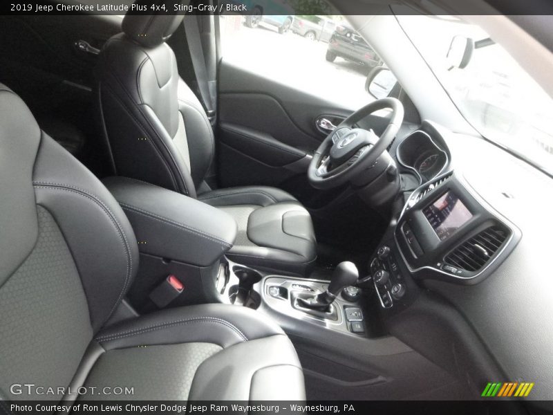 Sting-Gray / Black 2019 Jeep Cherokee Latitude Plus 4x4
