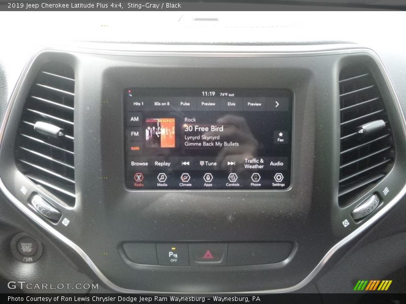 Sting-Gray / Black 2019 Jeep Cherokee Latitude Plus 4x4