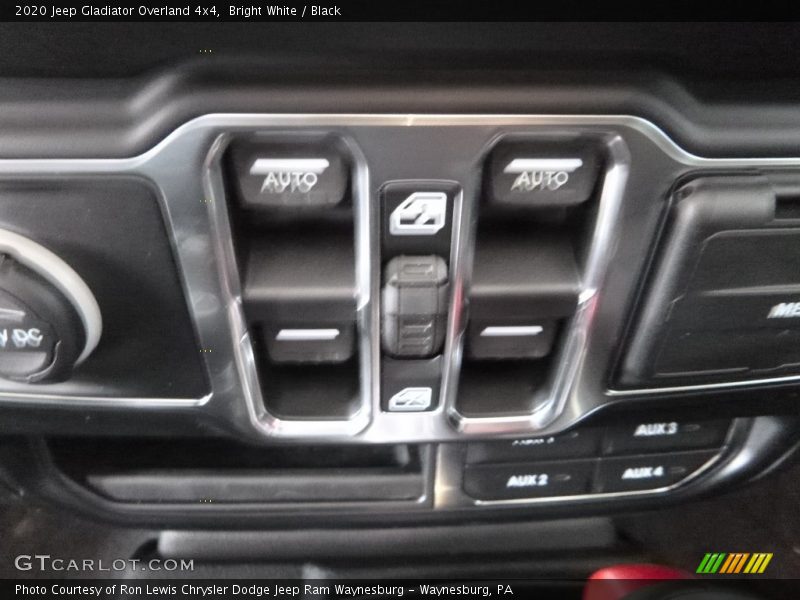 Bright White / Black 2020 Jeep Gladiator Overland 4x4