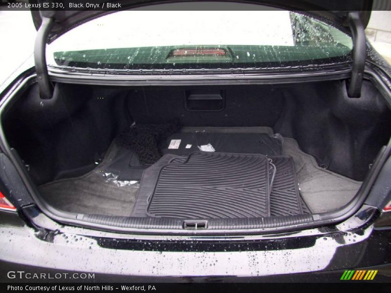 Black Onyx / Black 2005 Lexus ES 330
