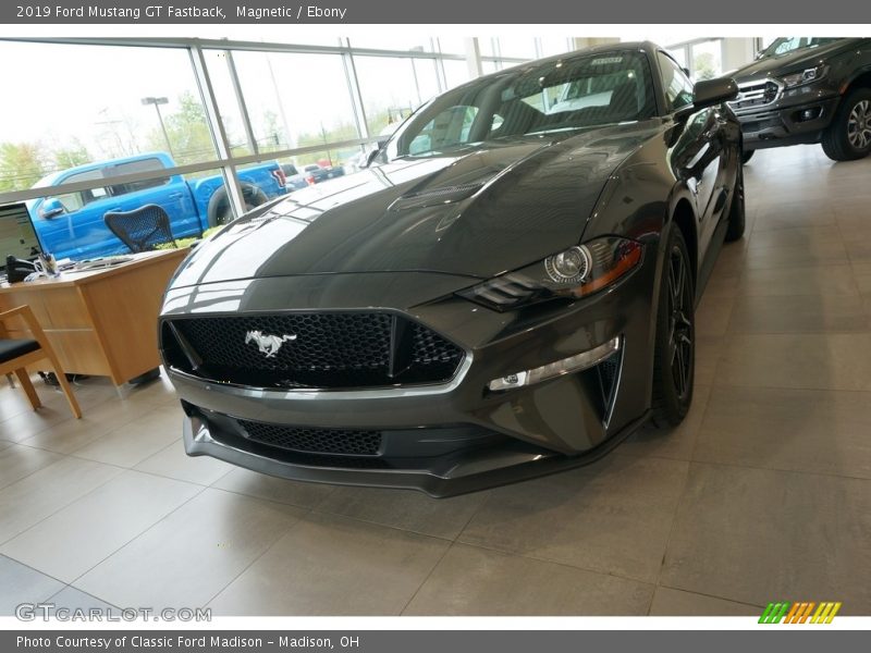 Magnetic / Ebony 2019 Ford Mustang GT Fastback