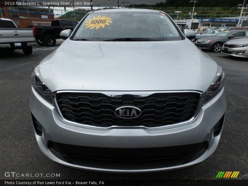 Sparkling Silver / Satin Black 2019 Kia Sorento L
