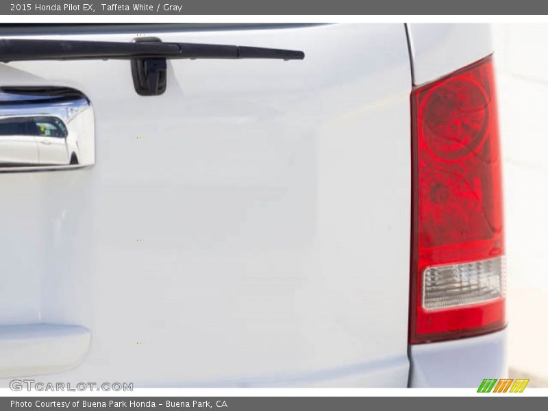 Taffeta White / Gray 2015 Honda Pilot EX