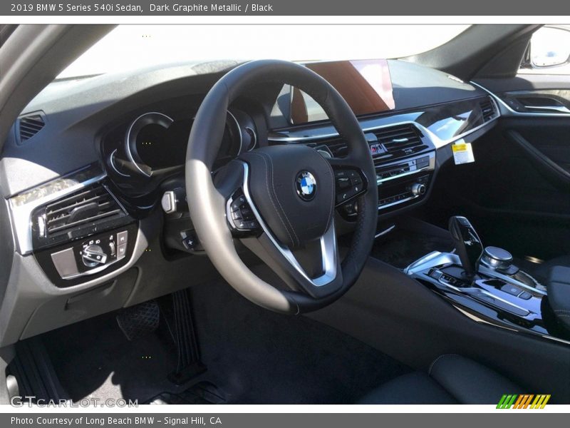 Dark Graphite Metallic / Black 2019 BMW 5 Series 540i Sedan