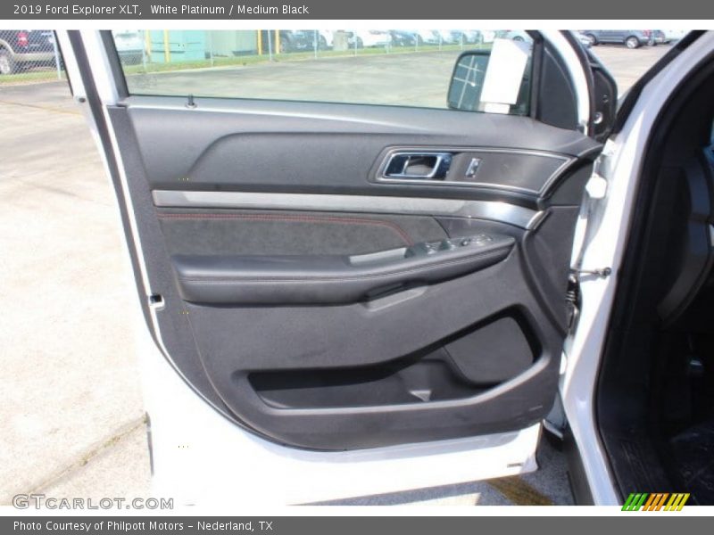 White Platinum / Medium Black 2019 Ford Explorer XLT