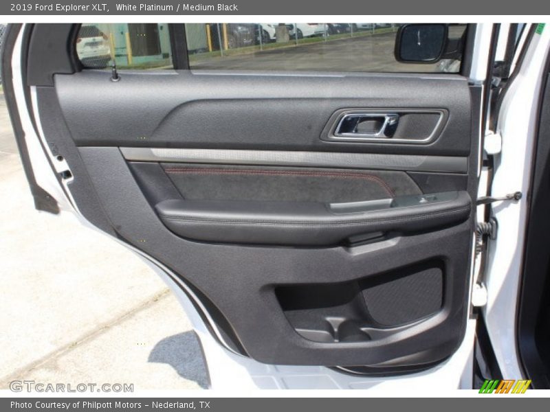 White Platinum / Medium Black 2019 Ford Explorer XLT