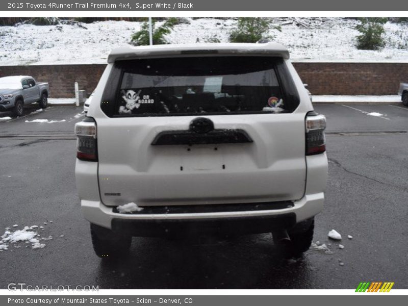 Super White / Black 2015 Toyota 4Runner Trail Premium 4x4