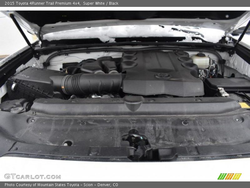 Super White / Black 2015 Toyota 4Runner Trail Premium 4x4