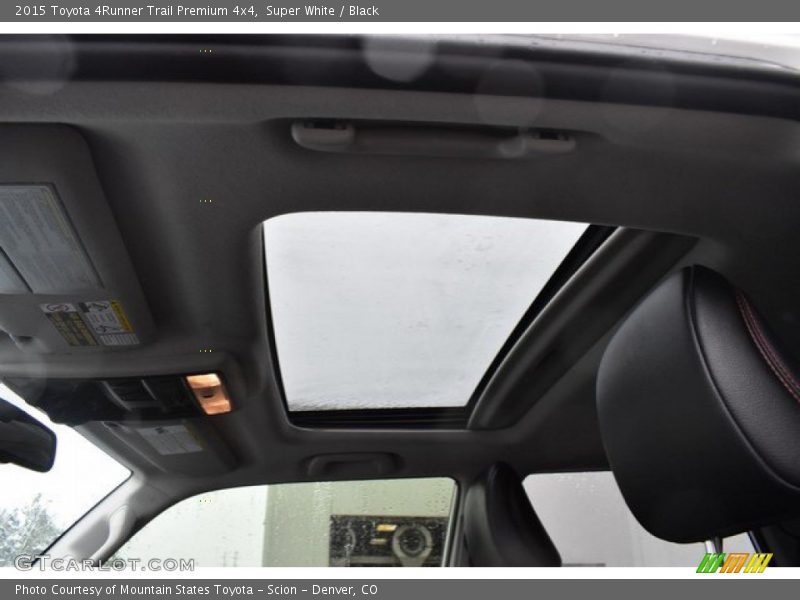 Super White / Black 2015 Toyota 4Runner Trail Premium 4x4