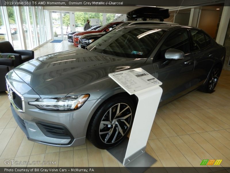Osmium Grey Metallic / Charcoal 2019 Volvo S60 T6 AWD Momentum