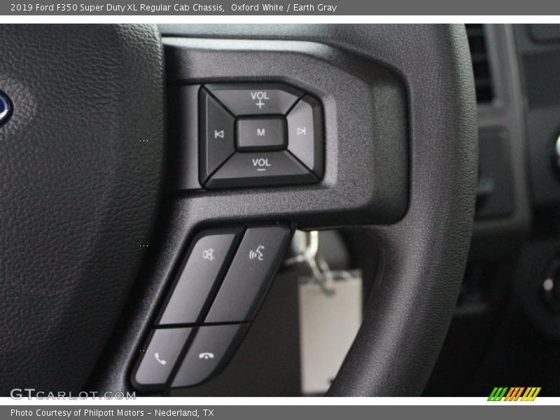 Oxford White / Earth Gray 2019 Ford F350 Super Duty XL Regular Cab Chassis