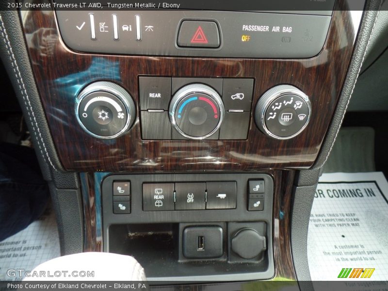 Tungsten Metallic / Ebony 2015 Chevrolet Traverse LT AWD