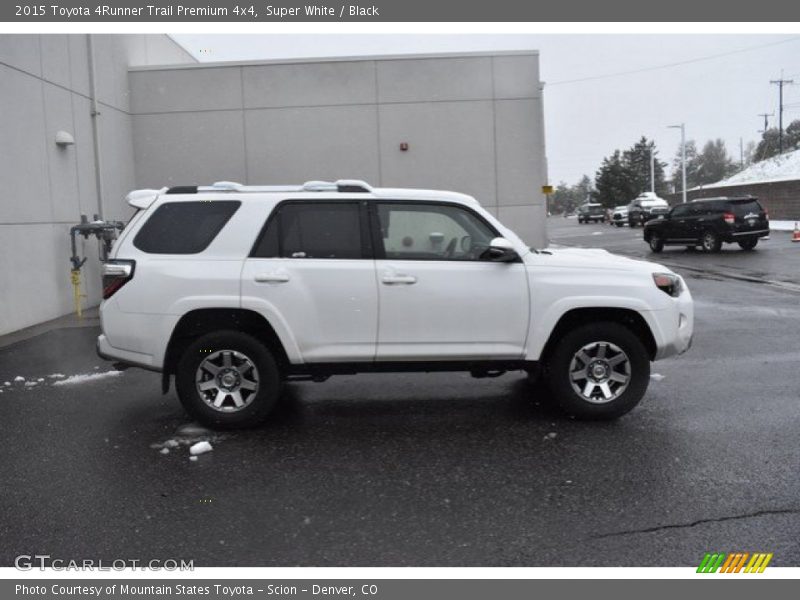 Super White / Black 2015 Toyota 4Runner Trail Premium 4x4