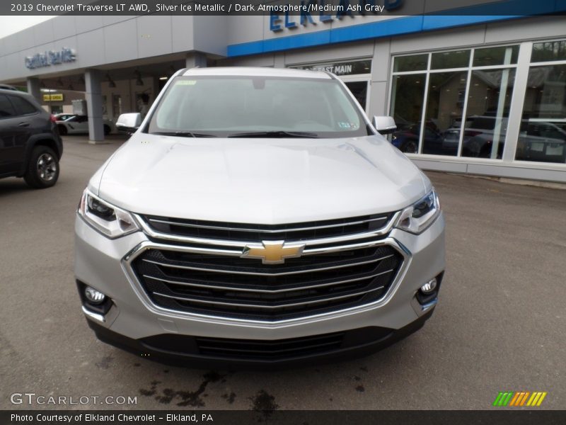 Silver Ice Metallic / Dark Atmosphere/Medium Ash Gray 2019 Chevrolet Traverse LT AWD