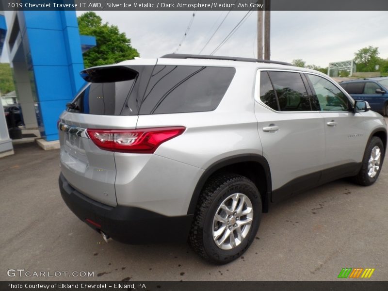Silver Ice Metallic / Dark Atmosphere/Medium Ash Gray 2019 Chevrolet Traverse LT AWD