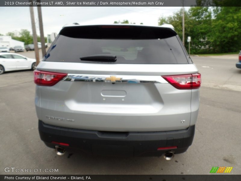 Silver Ice Metallic / Dark Atmosphere/Medium Ash Gray 2019 Chevrolet Traverse LT AWD