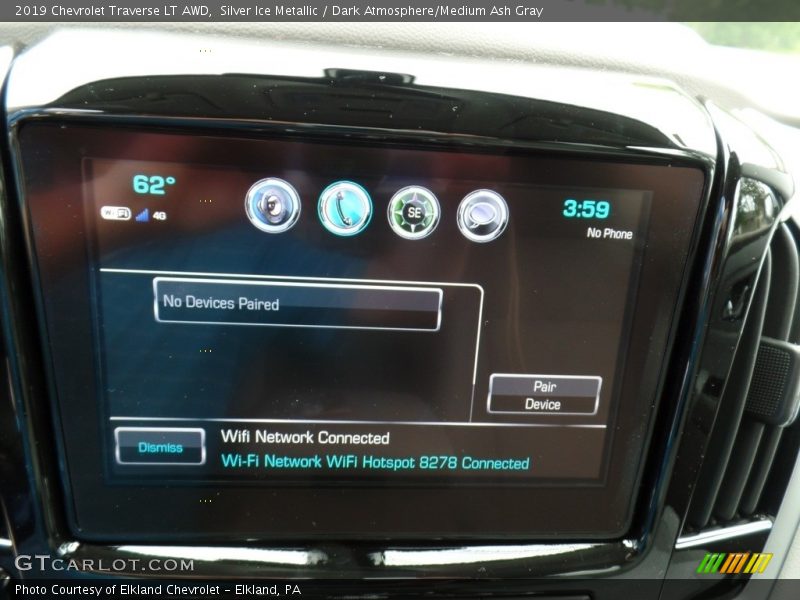 Silver Ice Metallic / Dark Atmosphere/Medium Ash Gray 2019 Chevrolet Traverse LT AWD