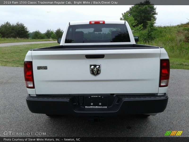 Bright White / Black/Diesel Gray 2019 Ram 1500 Classic Tradesman Regular Cab