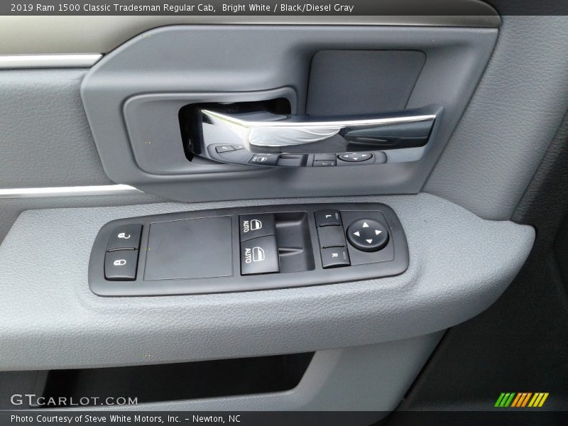 Bright White / Black/Diesel Gray 2019 Ram 1500 Classic Tradesman Regular Cab