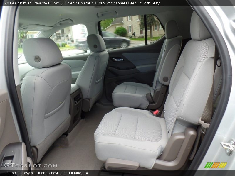 Silver Ice Metallic / Dark Atmosphere/Medium Ash Gray 2019 Chevrolet Traverse LT AWD