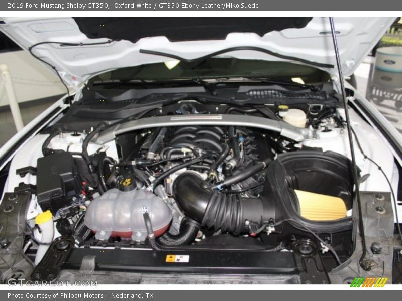  2019 Mustang Shelby GT350 Engine - 5.2 Liter DOHC 32-Valve Ti-VCT Flat Plane Crank V8