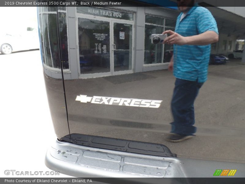 Black / Medium Pewter 2019 Chevrolet Express 3500 Cargo WT