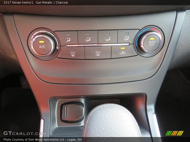 Gun Metallic / Charcoal 2017 Nissan Sentra S