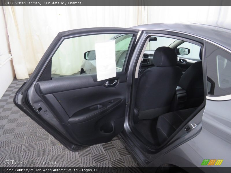 Gun Metallic / Charcoal 2017 Nissan Sentra S